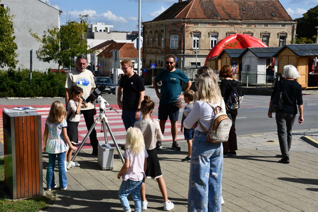 Promatranje Sunca iz središta grada 19. rujna 2026. (foto AD Perzeidi)
